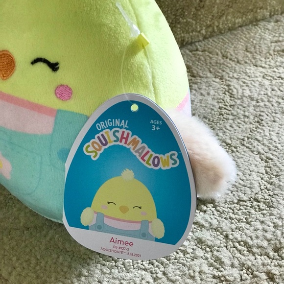 6” Squishmallow Aimee
Brand New with Tags
Limited Edition Easter Chick - Picture 3 of 4